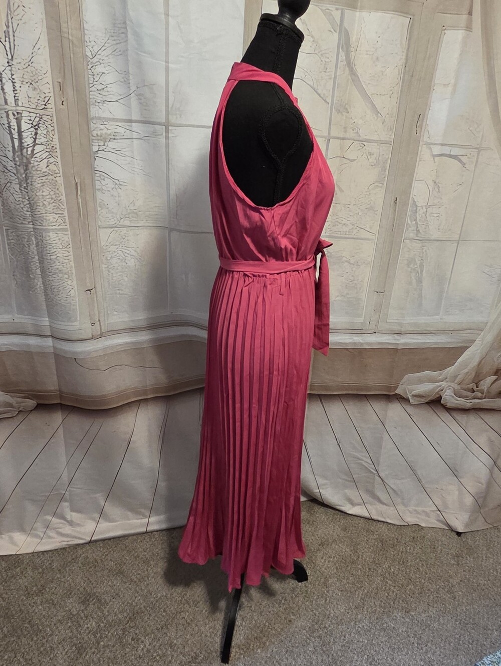 Women's Fuchsia Halter Pleated Midi Dress with Waist Tie - Picture 2 of 6